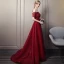 Elegante Burgunderrot Abendkleider 2018 A Linie Off Shoulder Kurze Ärmel Perlenstickerei Pailletten Stoffgürtel Kapelle-Schleppe Rüschen Rückenfreies Festliche Kleider