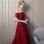 Elegante Burgunderrot Abendkleider 2018 A Linie Off Shoulder Kurze Ärmel Perlenstickerei Pailletten Stoffgürtel Kapelle-Schleppe Rüschen Rückenfreies Festliche Kleider