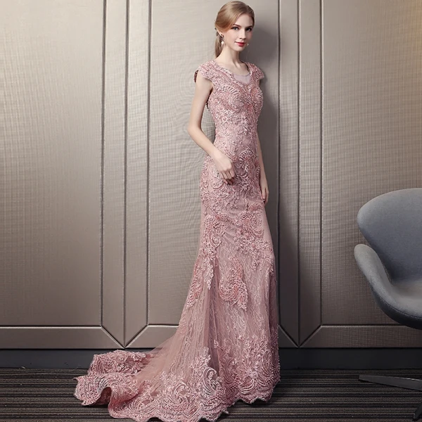Elegant Candy Pink Lace Evening Dresses 2018 Trumpet / Mermaid Scoop Neck Cap Sleeves Appliques Lace Beading Pearl Chapel Train Formal Dresses