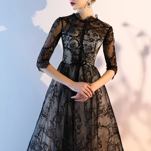 Modest / Simple Black Lace Evening Dresses 2018 A-Line / Princess Scoop Neck 1/2 Sleeves Chapel Train Ruffle Pierced Formal Dresses