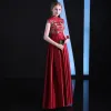 Chinese style Burgundy Evening Dresses  2018 Empire High Neck Cap Sleeves Embroidered Appliques Lace Rhinestone Sash Floor-Length / Long Ruffle Formal Dresses