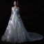 Étourdissant Champagne Percé Robe De Mariée 2018 Robe Boule Encolure Dégagée Manches Longues Dos Nu Appliques En Dentelle Royal Train Volants