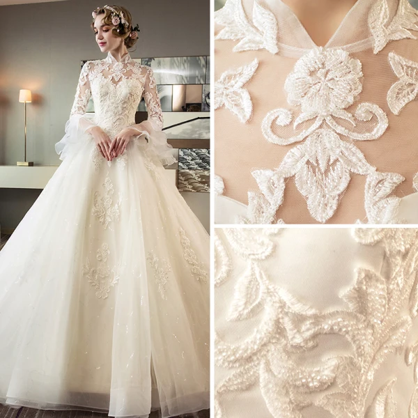 Chinesischer Stil Ivory / Creme Durchbohrt Brautkleider 2018 Ballkleid Stehkragen Lange Ärmel Rückenfreies Applikationen Mit Spitze Perlenstickerei Glanz Tülle Rüschen Königliche Schleppe