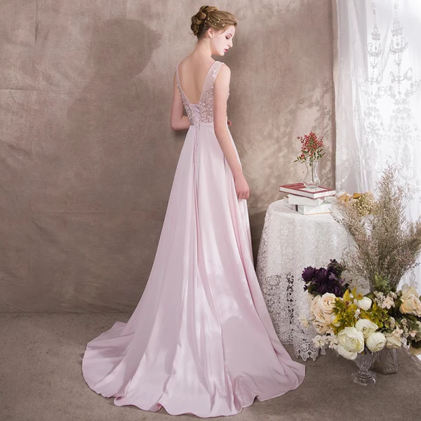 Elegante Rosa Abendkleider 2018 A Linie Strass Rundhalsausschnitt Ärmellos Applikationen Blumen Perle Schleife Stoffgürtel Rüschen Sweep / Pinsel Zug Rückenfreies Festliche Kleider