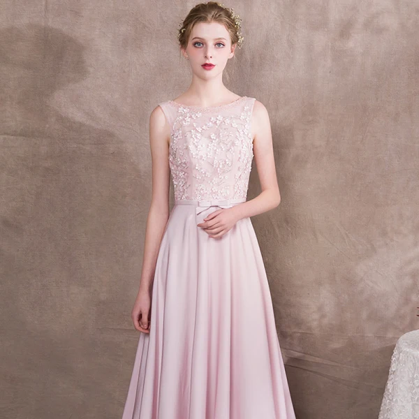 Elegante Rosa Abendkleider 2018 A Linie Strass Rundhalsausschnitt Ärmellos Applikationen Blumen Perle Schleife Stoffgürtel Rüschen Sweep / Pinsel Zug Rückenfreies Festliche Kleider
