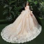 Étourdissant Champagne Percé Robe De Mariée 2018 Robe Boule Encolure Dégagée Manches Longues Dos Nu Appliques Fleur Perle Volants Royal Train