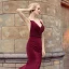 Sexy Bordeaux Robe De Soirée 2018 Empire Bretelles Spaghetti Sans Manches Perlage Ceinture Tribunal Train Volants Dos Nu Robe De Ceremonie