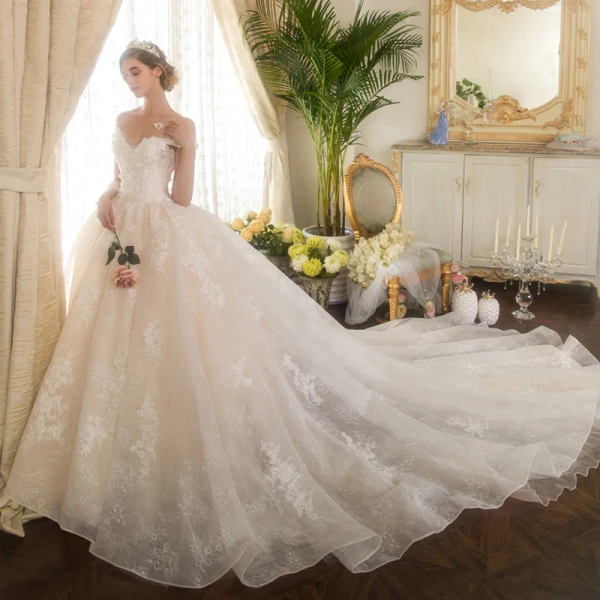 Stunning Champagne Wedding Dresses 2018 Ball Gown Off-The-Shoulder Short Sleeve Backless Lace Appliques Flower Pearl Ruffle Royal Train