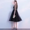 Modern / Fashion Black Homecoming Graduation Dresses 2018 A-Line / Princess Square Neckline 3/4 Sleeve Appliques Lace Sash Knee-Length Ruffle Formal Dresses