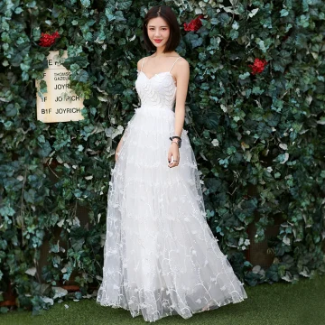 Élégant Blanche Plage Robe De Mariée 2018 Empire Bretelles Spaghetti Sans Manches Dos Nu En Dentelle Appliques Fleur Volants Longue