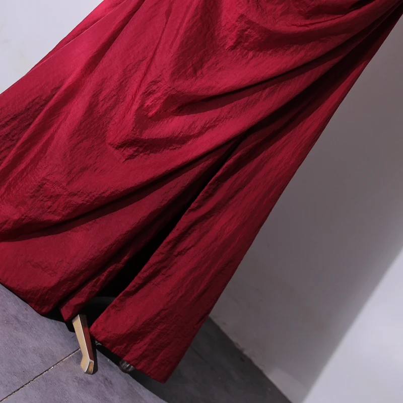 Inhabituel Bordeaux Fendue devant Satin Robe De Bal 2024 Princesse ...