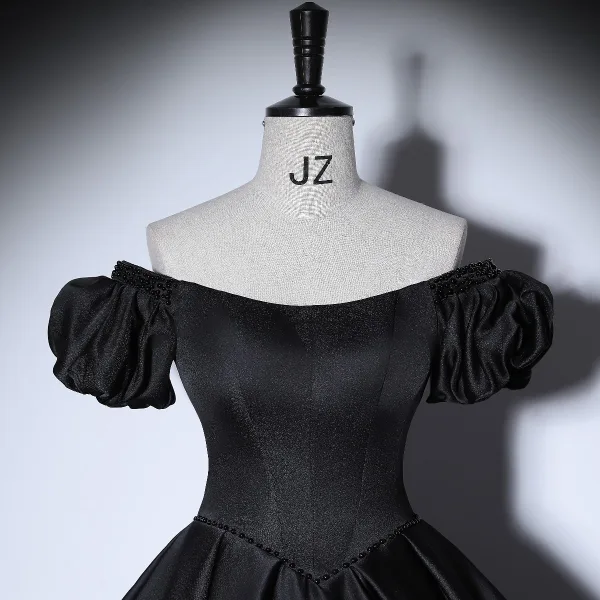 Elegant Black Prom Dresses 2022 Satin Ball Gown Off-The-Shoulder Puffy Short Sleeve Backless Floor-Length / Long Formal Dresses