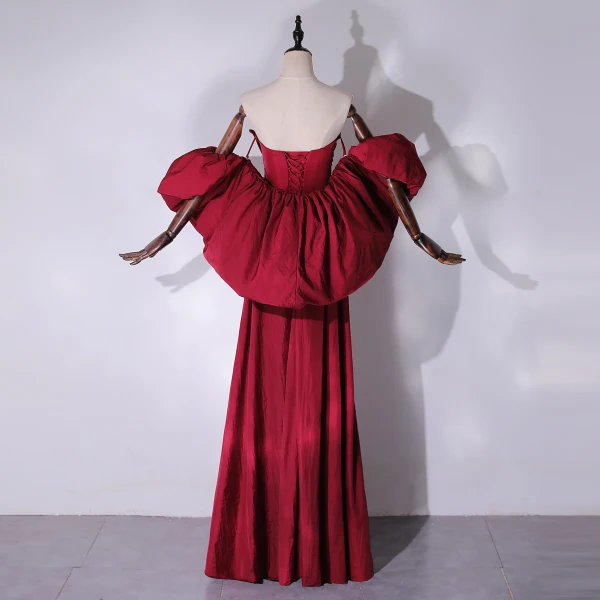 Inhabituel Bordeaux Fendue devant Satin Robe De Bal 2024 Princesse Bustier Manches Courtes Dos Nu Longue Promo Robe De Ceremonie