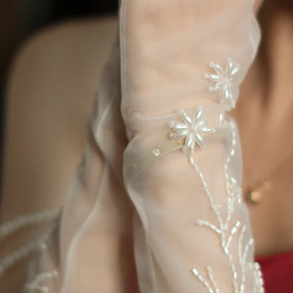 Classy Fabulous White Bridal Gloves 2020 Tulle Handmade Beading Pearl Prom Wedding Accessories