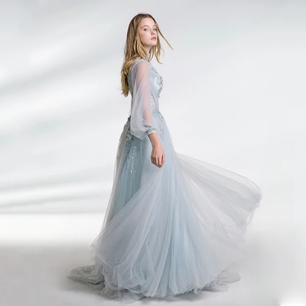 Mode Silver Aftonklänningar 2017 Prinsessa Tyll Hållare Beading Halterneck Broderade Afton Formella Klänningar