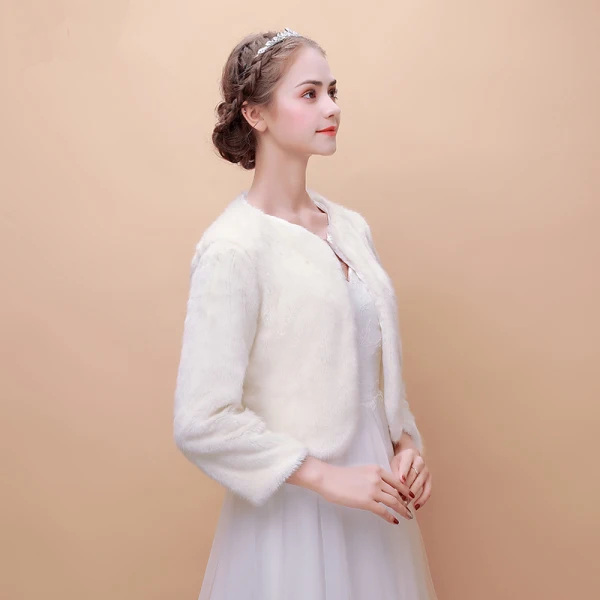White Winter Scoop Neck Long Sleeve Faux Fur Prom Wedding Coats / Jackets 2017