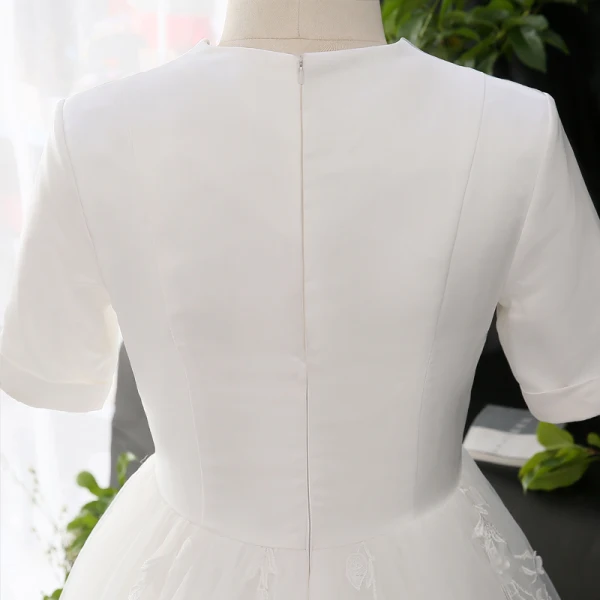 Vintage Weiß Plus Größe Brautkleider / Hochzeitskleider 2021 A Linie V-Ausschnitt Kurze Ärmel Rückenfreies Handgefertigt Kapelle-Schleppe Hochzeit