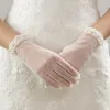 Schöne Ivory / Creme Hochzeit 2018 Tülle Perlenstickerei Perle Brauthandschuhe