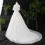 Vintage Weiß Plus Größe Brautkleider / Hochzeitskleider 2021 A Linie V-Ausschnitt Kurze Ärmel Rückenfreies Handgefertigt Kapelle-Schleppe Hochzeit