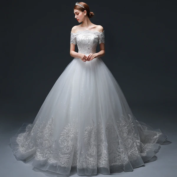 Snygga / Fina Vit Bröllopsklänningar 2017 Prinsessa Appliqués Axelbandslös Spets Pärla Halterneck Broderade Bröllop