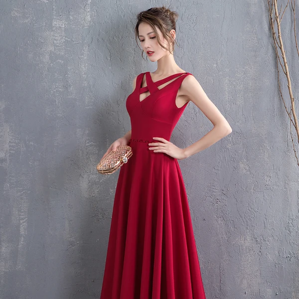 Modest / Simple Floor-Length / Long Burgundy Evening Dresses 2018 Charmeuse A-Line / Princess V-Neck Backless Beading Evening Party Formal Dresses