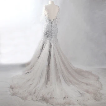 Amazing Unique Grey Chapel Train Evening Dresses 2018 Trumpet Mermaid V Neck Tulle Appliques Backless Beading Pierced Evening Party Formal Dresses