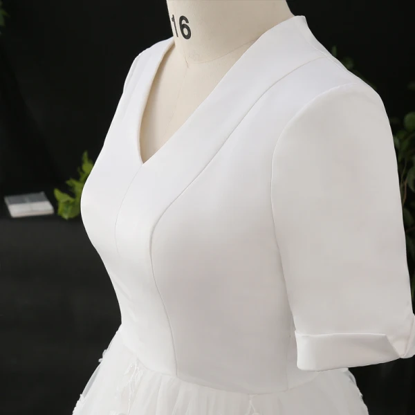 Vintage Weiß Plus Größe Brautkleider / Hochzeitskleider 2021 A Linie V-Ausschnitt Kurze Ärmel Rückenfreies Handgefertigt Kapelle-Schleppe Hochzeit