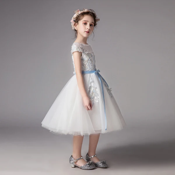 Chic / Beautiful Ivory See-through Flower Girl Dresses 2019 A-Line / Princess Scoop Neck Short Sleeve Sash Appliques Lace Tea-length Ruffle Wedding Party Dresses