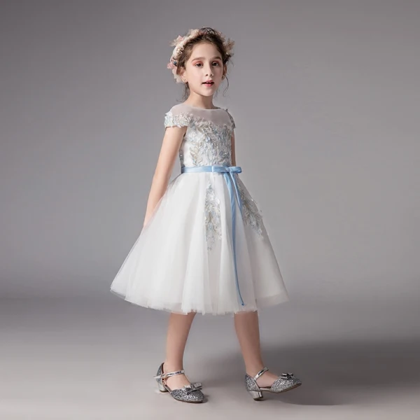 Chic / Beautiful Ivory See-through Flower Girl Dresses 2019 A-Line / Princess Scoop Neck Short Sleeve Sash Appliques Lace Tea-length Ruffle Wedding Party Dresses