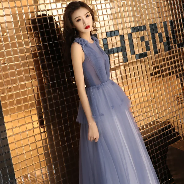 Chic Bleu Ciel Transparentes Robe De Soirée 2019 Princesse Encolure Dégagée Sans Manches Appliques Fleur Train De Balayage Volants Dos Nu Robe De Ceremonie