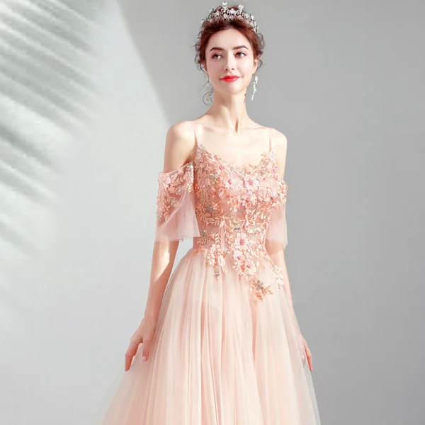 Élégant Perle Rose Robe De Soirée 2019 Princesse Bretelles Spaghetti 1/2 Manches Appliques En Dentelle Perle Faux Diamant Train De Balayage Volants Dos Nu Robe De Ceremonie