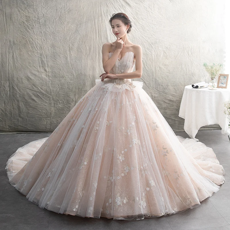 Luksus Champagne Brudekjoler 2019 Ballkjole Kjæreste Uten Ermer Ryggløse Appliques Blonder Beading Glitter Tyll Cathedral Train Buste