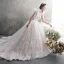 Schöne Champagner Durchsichtige Brautkleider / Hochzeitskleider 2019 A Linie Rundhalsausschnitt Ärmellos Rückenfreies Glanz Applikationen Spitze Kapelle-Schleppe Rüschen
