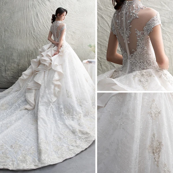 Luxus / Herrlich Ivory / Creme Durchsichtige Brautkleider / Hochzeitskleider 2019 Ballkleid Stehkragen Kurze Ärmel Rückenfreies Applikationen Spitze Strass Perlenstickerei Glanz Tülle Kathedrale Schleppe Rüschen
