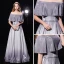 Sternenklarer Himmel Grau Abendkleider 2019 A Linie Off Shoulder Kurze Ärmel Stoffgürtel Lange Rüschen Rückenfreies Glanz Polyester Festliche Kleider