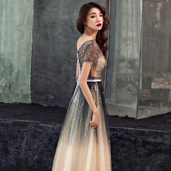 Illusion Bleu Marine Dégradé De Couleur Champagne Transparentes Robe De Bal 2019 Princesse V-Cou Manches Courtes Ceinture Perlage Glitter Tulle Longue Dos Nu Robe De Ceremonie
