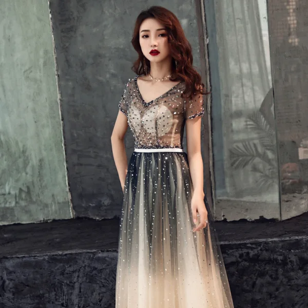 Illusion Bleu Marine Dégradé De Couleur Champagne Transparentes Robe De Bal 2019 Princesse V-Cou Manches Courtes Ceinture Perlage Glitter Tulle Longue Dos Nu Robe De Ceremonie