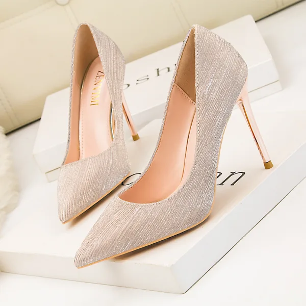 Charmant Gold Glanz Pailletten Brautschuhe 2022 10 cm Stilettos Spitzschuh Hochzeit Pumps Hochhackige