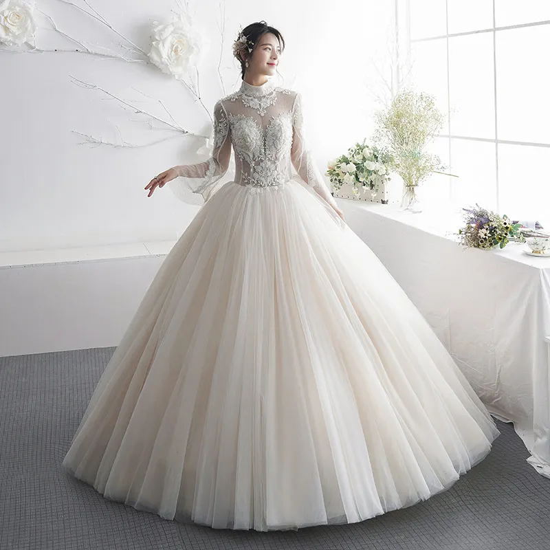 chinese dress ladies Romantic Bell Sleeve Shimmery Lace Wedding Dress