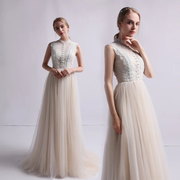 Vintage / Retro Champagne Wedding Dresses 2019 A-Line / Princess High Neck Sleeveless Appliques Lace Sweep Train Ruffle