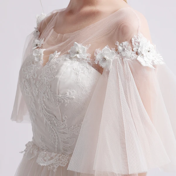 Simple Champagne Transparentes Robe De Mariée 2019 Princesse Encolure Dégagée Manches de cloche Dos Nu Appliques En Dentelle Perle Train De Balayage Volants