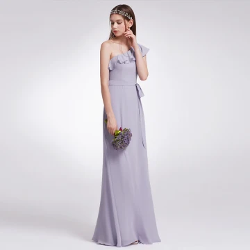 Enkel Lavendel Chiffon Brudepikekjoler 2019 Prinsesse En Skulder Uten Ermer Sash Lange Buste Ryggløse Kjoler Til Bryllup