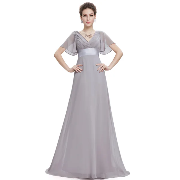 Simple Ivoire Chiffon Robe Demoiselle D'honneur 2019 Empire V-Cou Manches Courtes Ceinture Train De Balayage Volants Dos Nu Robe Pour Mariage