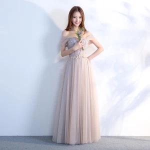 Élégant Gris Robe De Bal 2018 Princesse De L Épaule Manches Courtes Perlage Cristal Faux Diamant Ceinture Longue Volants Dos Nu Robe De Ceremonie