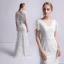 Chic Ivoire Dentelle Robe De Mariée 2019 Trompette / Sirène V-Cou Manches Courtes Train De Balayage Volants