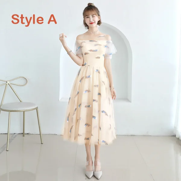 Lovely Champagne Bridesmaid Dresses 2019 A-Line / Princess Feather Appliques Lace Tea-length Ruffle Backless Wedding Party Dresses