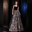 Moderne / Mode Noire Robe De Soirée 2019 Princesse épaules Sans Manches Brodé Fleur Train De Balayage Volants Dos Nu Robe De Ceremonie