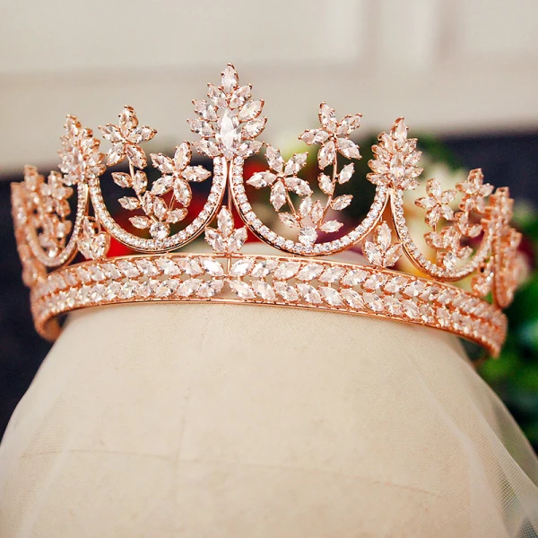 Lyx Guld Rhinestone Tiara Tillbehör 2019 Metall Brud Huvudbonad