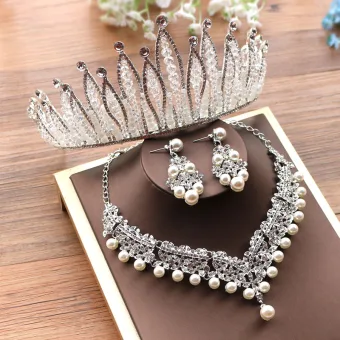 Lyx Silver Tiara Halsband Örhängen Tillbehör 2019 Metall Rhinestone Beading Kristall Pärla Brudsmycken