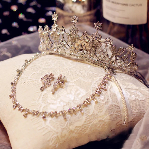 Fine Sølv Brudesmykker 2019 Metall Rhinestone Tiara Halskjede Øredobber Tilbehør